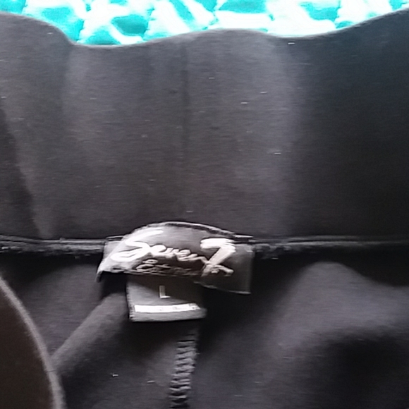 Seven 7 pants - Picture 3 of 3